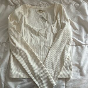 Cute cream long sleeve top, NEVER WORN!